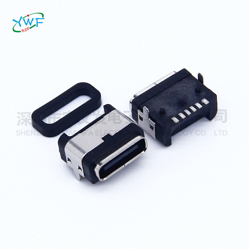 TYPE C 6P 板上防水母座